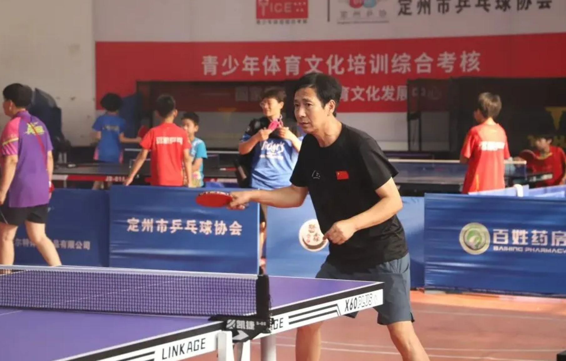 ���ݡ����ܱ���ƹ�������ʢ��Ļ