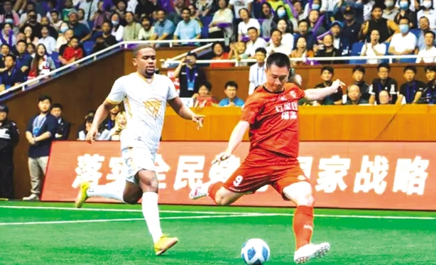 �Թ���
��̨����������ƶ��������³�Ϊ�ٽ����ѵ���������