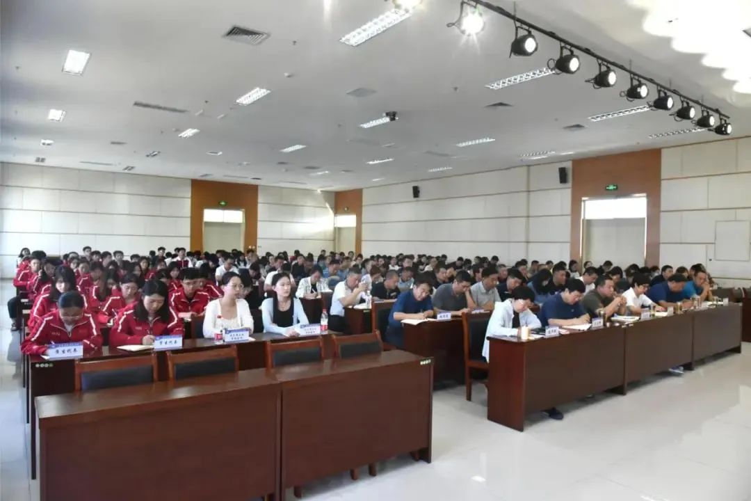 �ӱ�����ѧԺ���е�ί����ѧϰ�����飨���󣩻���