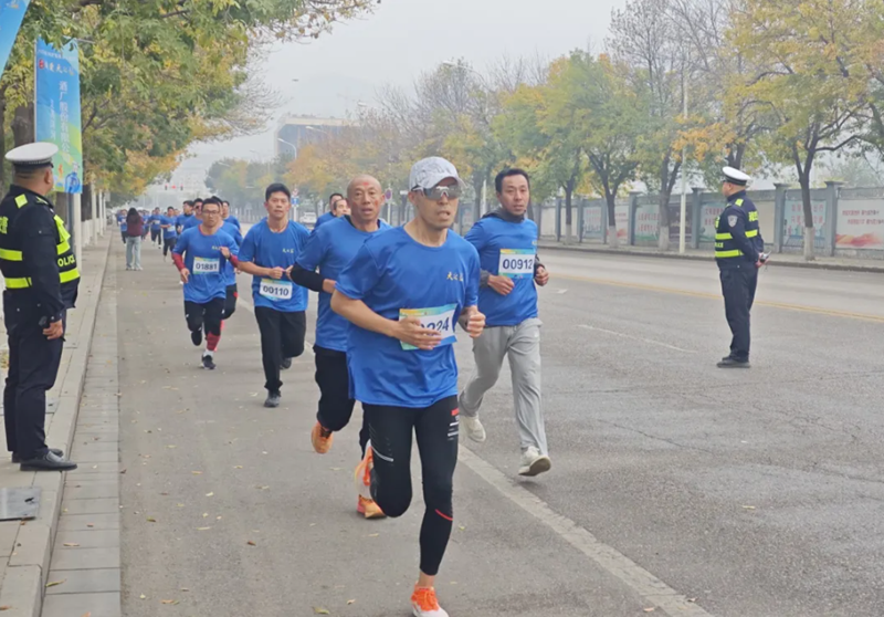 2024��ӱ�ʡ���й����ܡ��е�վԲ����Ļ