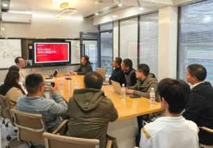 �ӱ�����ѧԺʦ�����й��������������ĵ���ѧϰ