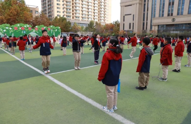 �ӱ����2024�����ֲٳ�������������ʯ��ׯ��̸��Сѧ�ɹ��ٰ�