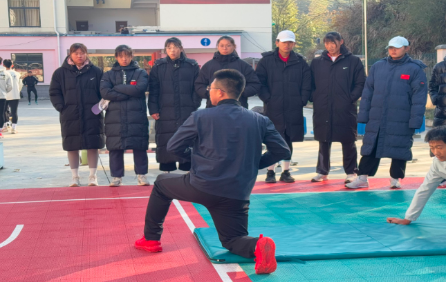 ˮ�����Ŀ�չ��ר��Ѳ���ڿΡ��ж���ȫ�����϶�ѵ��ս