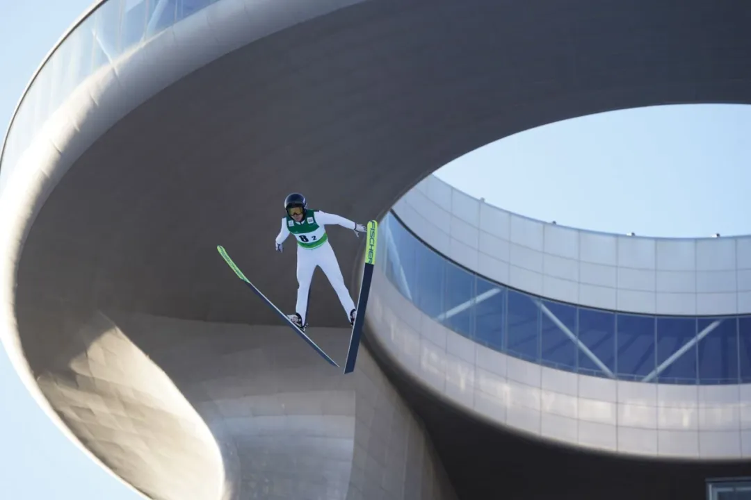 2024-2025����ȫ����̨��ѩ�ھ����ڡ�ѩ���⡱Բ������