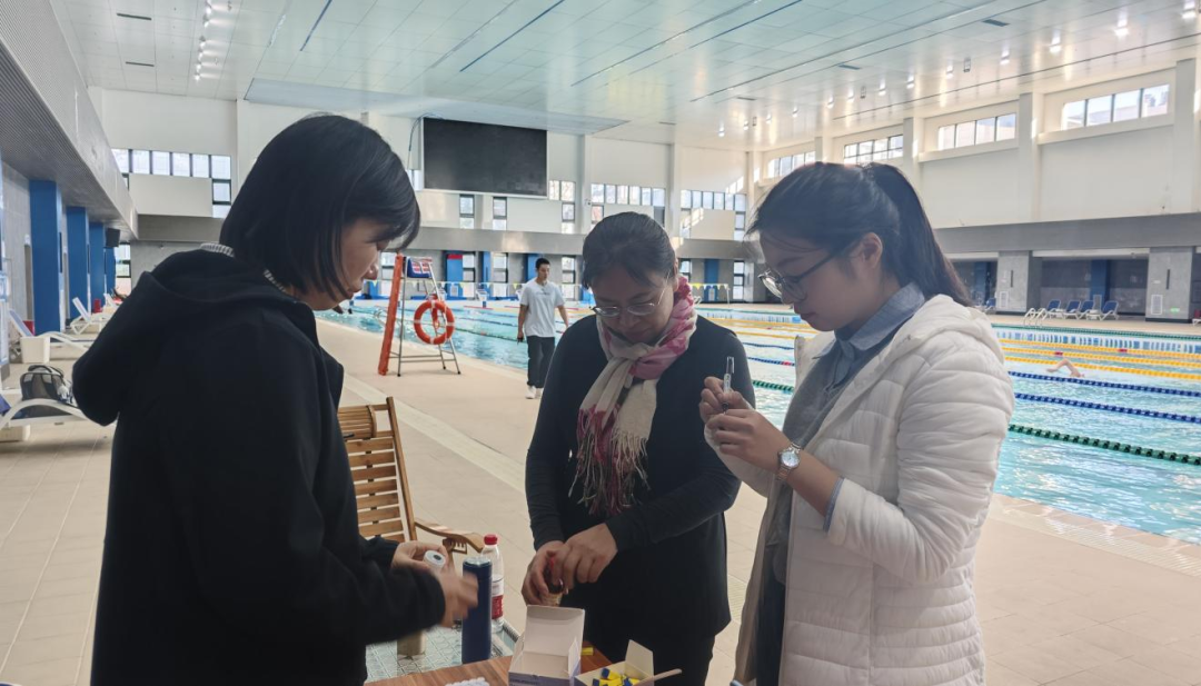 �����Ϊ��ʡ��Ӿ�˶�Ա��չ��ԭѵ�����и��ӱ���