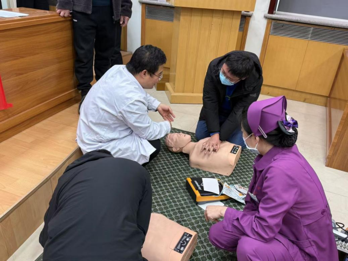 �ӱ���������֯��չ��ȫ��������