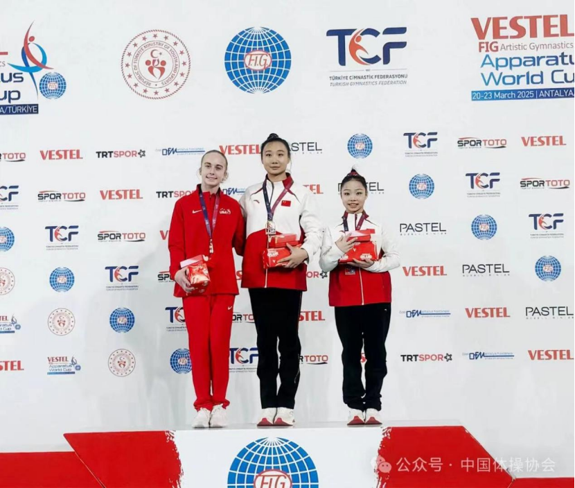 <b>������籭��������վ��Ļ�ӱ��˶�Ա�ջ�2öͭ��</b>