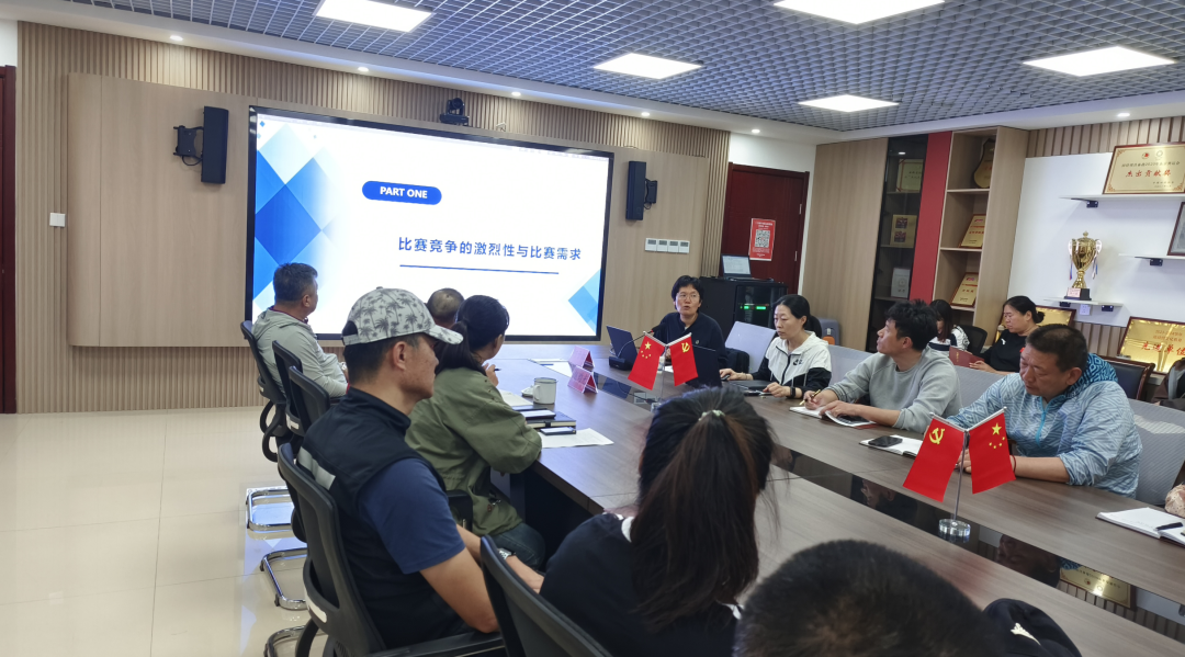 �ﾶ���ľٰ�ڰ��ڿ�ѧѵ������