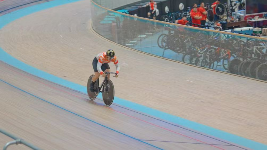 <b>�ӱ��˶�Ա�ջ�1��3ͭ��2025���й��������г������ܾ����չ�</b>