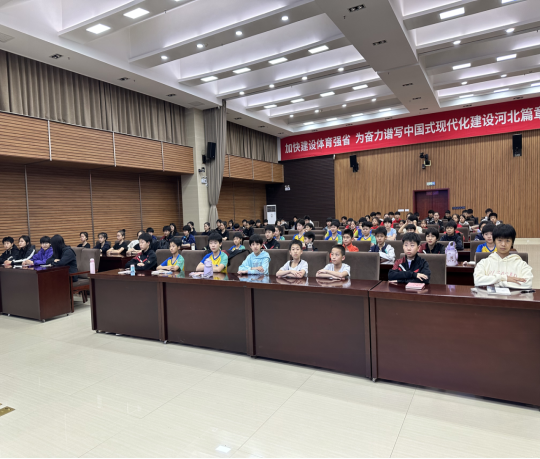 �˶�����ѧУ�ٰ조�������� ����Ǭ��������֪ʶ����