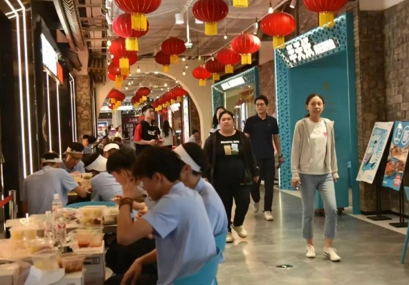 2025�ӱ�ʡ��ѧ�������ٽ������߽���Ȧ�������¾��÷�չ