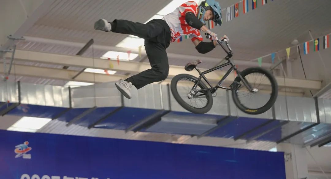 2025���й�����ʽС�ֳ������ܾ������ػʵ�Բ������